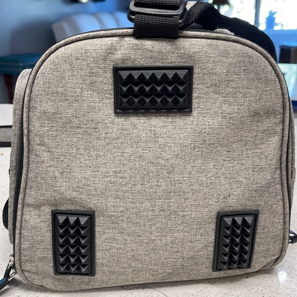 Small Pet carrier - Picture 10 of 14